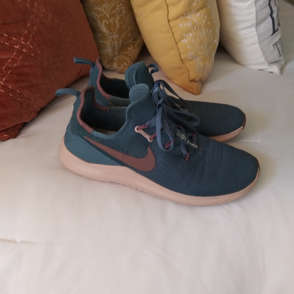 Nike free - Picture 2 of 6
